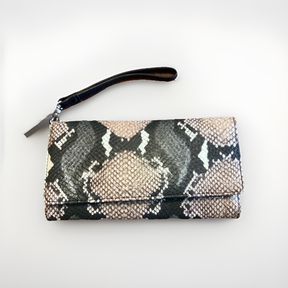 I.N.C. International Concepts Hazell Zip Around Wristlet Handbag Clutch‎